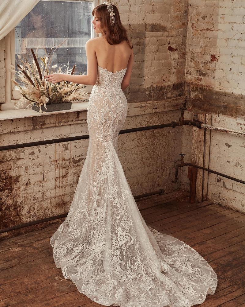 La21237 plunging sweetheart neckline wedding dress with lace and sheath silhouette2
